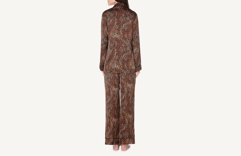 CLD1304_012I_4-CASACO-EM-CETIM-DE-VISCOSE-ESTAMPADO-ANIMALIER