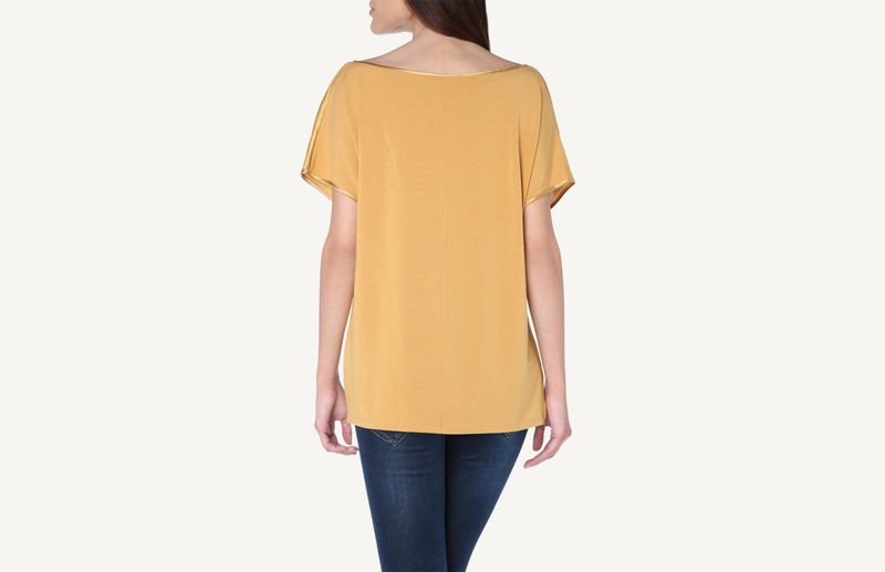 CMD71A_9972_4-CAMISOLA-EM-SEDA-E-MODAL-COM-CORTE-QUIMONO