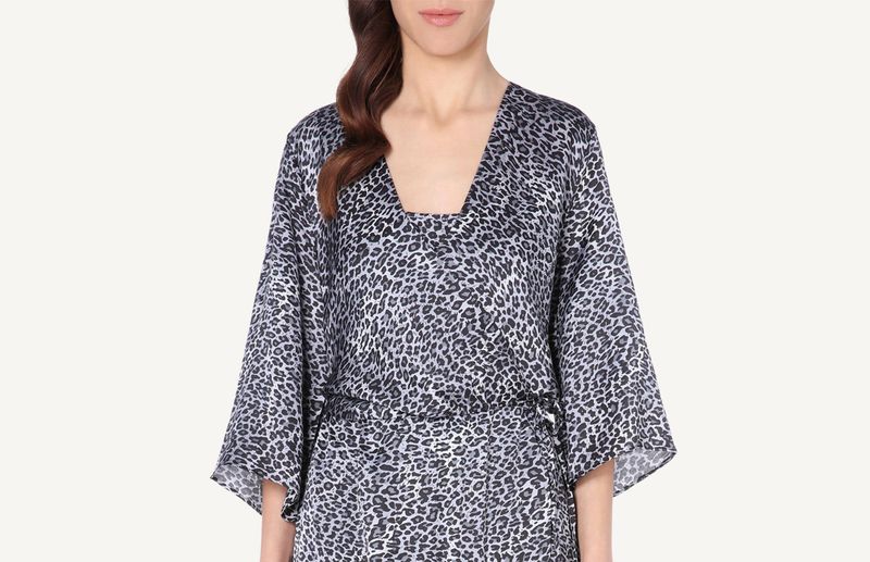 PCN1304_150I_1-ROBE-COMPRIDO-ANIMAL-PRINT