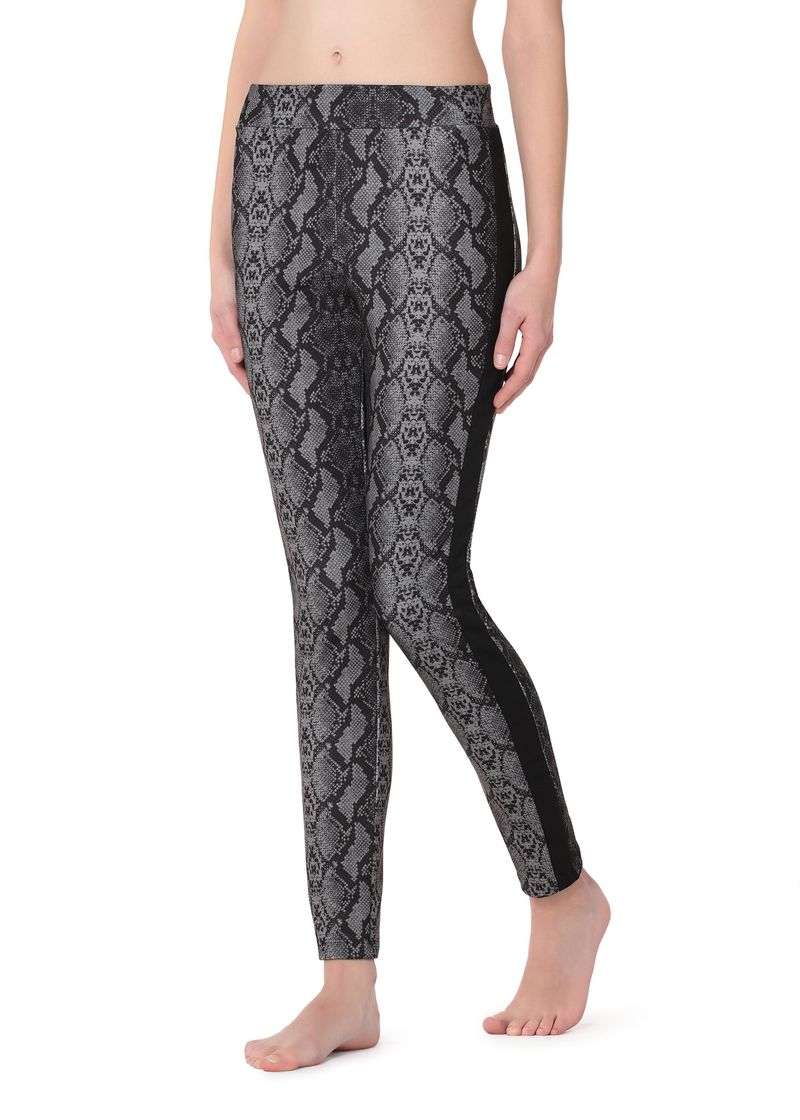 MODP0905_045C_1-LEGGINGS-COM-ESTAMPADO-DE-PITAO-E-FAIXAS