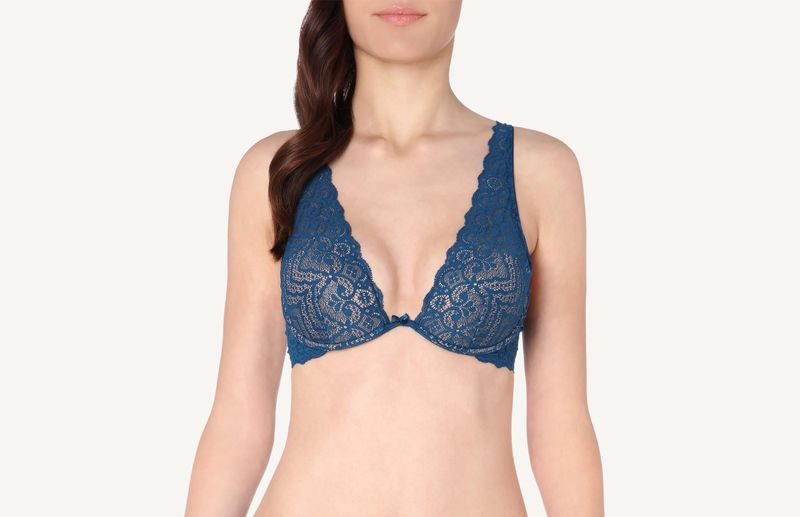 RID89L_9975_1-SOUTIEN-ELENA-COM-ARO-EM-RENDA