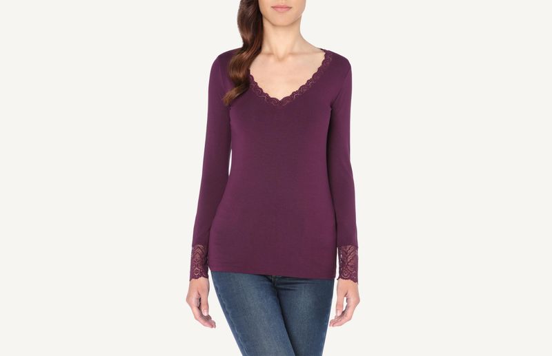 CLD59V_2019_1-CAMISOLA-DE-MANGA-COMPRIDA-EM-MODAL-COM-APLICACOES-EM-RENDA