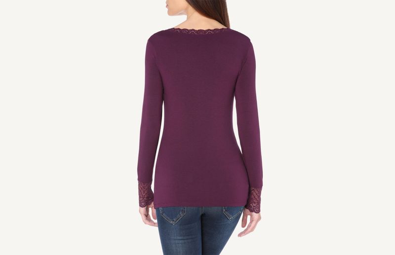 CLD59V_2019_2-CAMISOLA-DE-MANGA-COMPRIDA-EM-MODAL-COM-APLICACOES-EM-RENDA