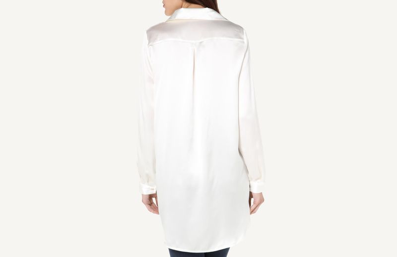 CLD71B_2127_2-CAMISA-EM-SEDA-COM-PUNHOS-REGULARES