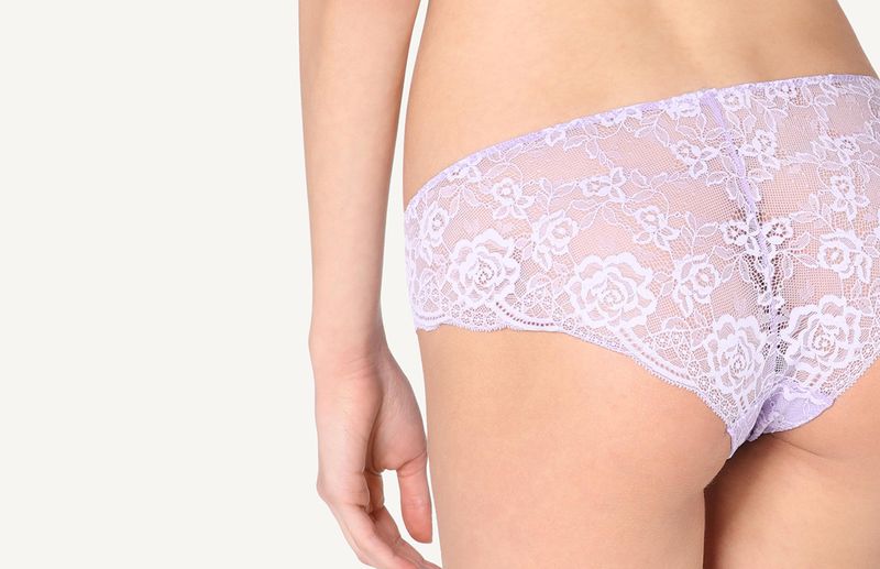 SI91P1_074I_7-CUECA-EM-RENDA-DE-CINTURA-DESCIDA