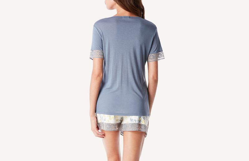 CMD4D1-6222---Look_back