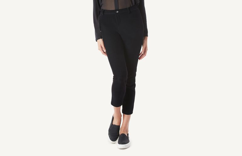 AI106A_wear_019_F