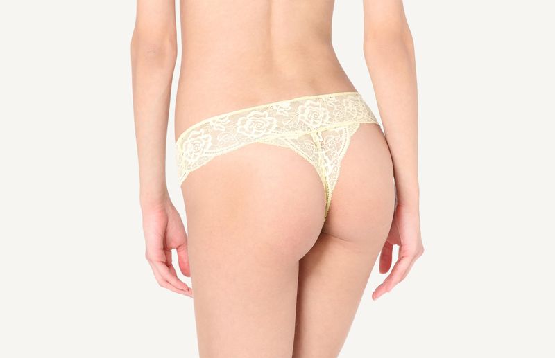 SBD91P_073I_2-BRASILEIRA-EM-RENDA