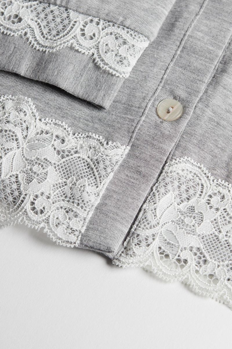 PCN700_031_8-CAMISA-DE-NOITE-ABERTA-COM-DETALHES-EM-RENDA