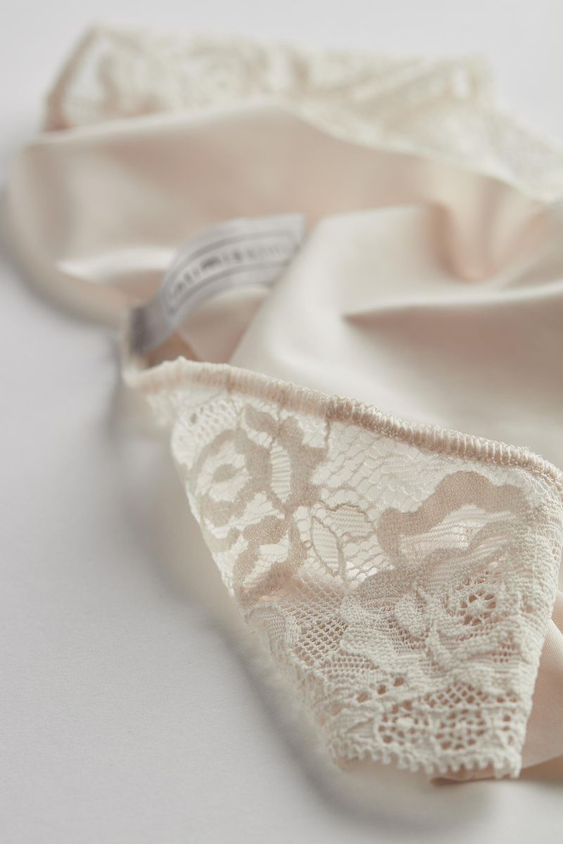 SB91M2_2280_8-SLIP-BRASILEIRO-EM-MICROFIBRA-SEM-COSTURAS-E-RENDA