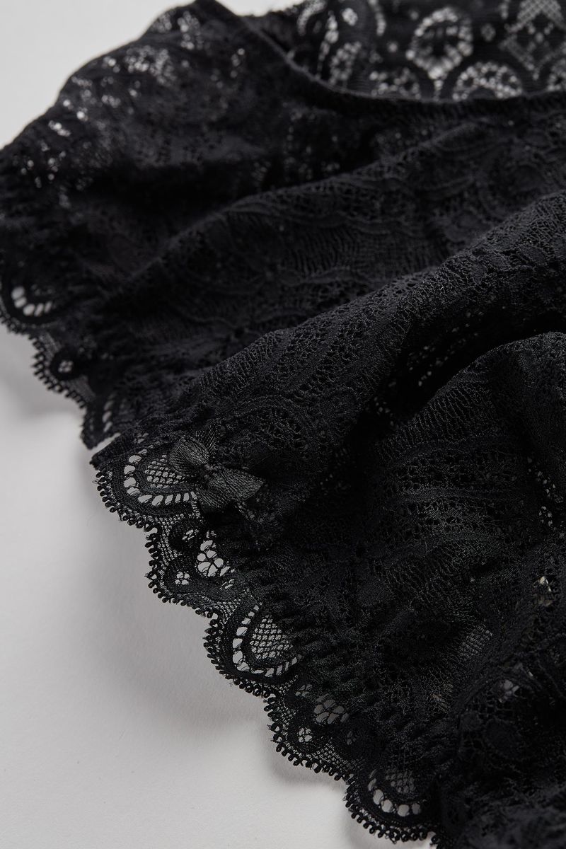 SI89P2_019_8-CUECA-EM-RENDA