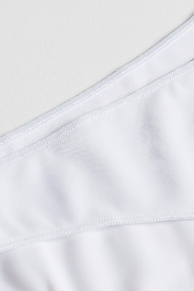 SID902_001_8-CUECA-EM-MICROFIBRA