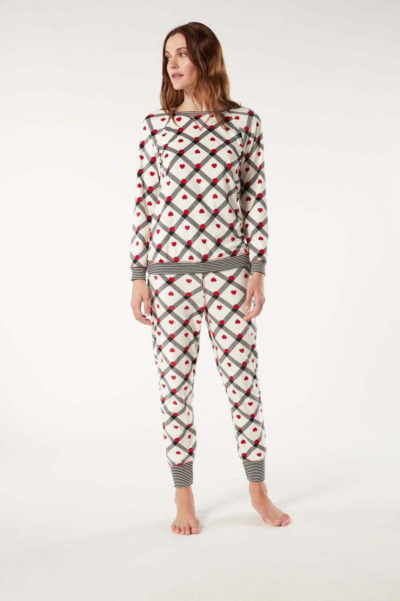 PLD824_284I_3-PIJAMA-COMPRIDO-COM-ESTAMPADO-DE-CORACOES-E-BOLINHAS