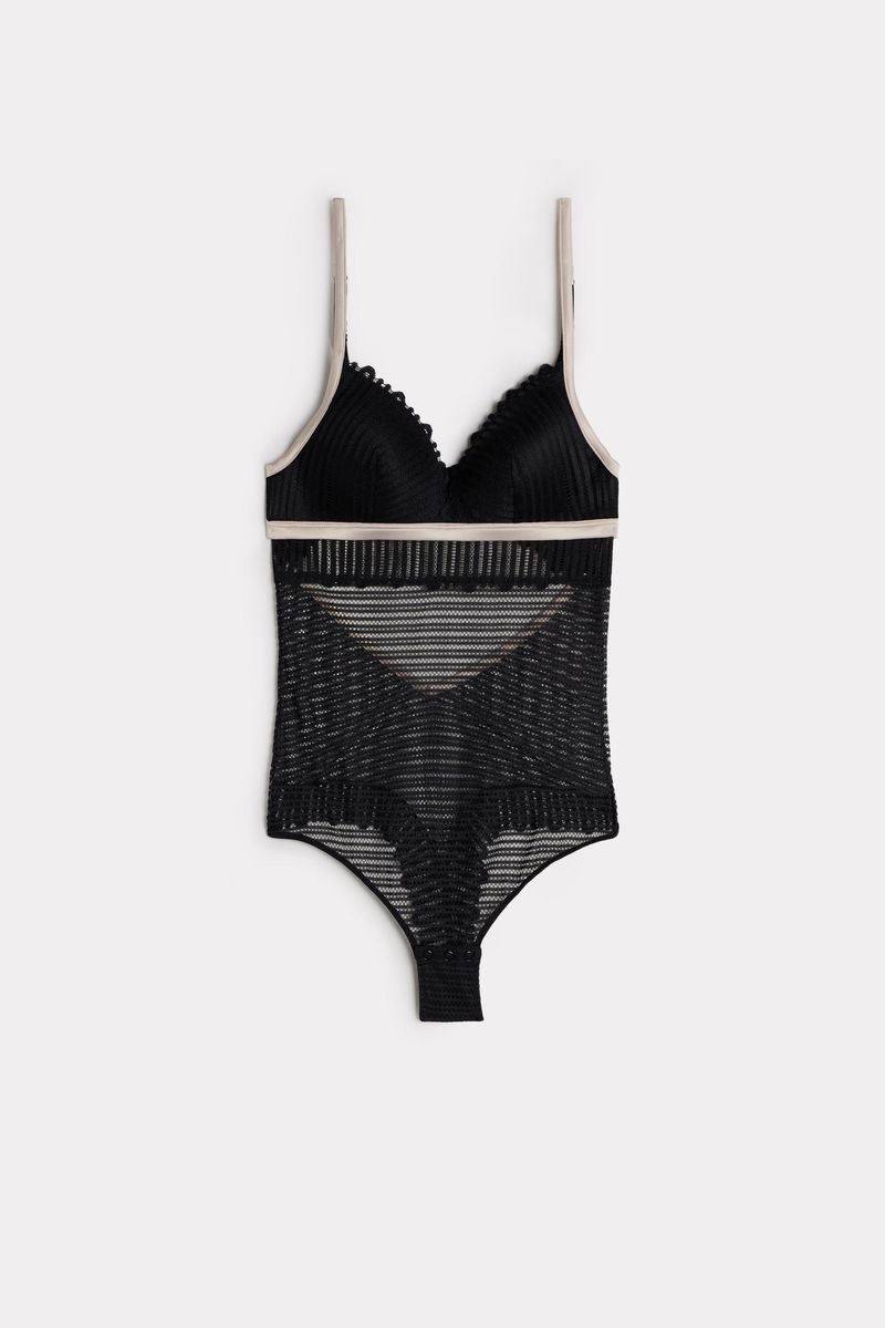 BID1337_6681_10-BODY-GEOMETRIC-STRIPES