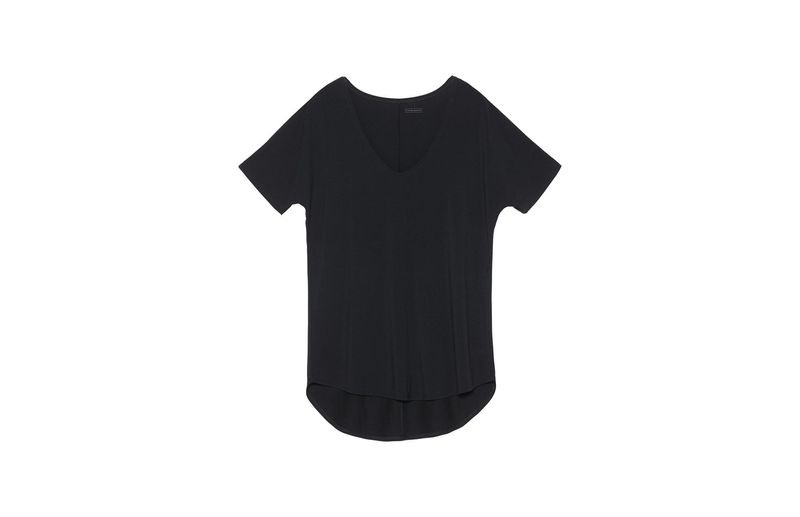 CM111F_019_10-CAMISOLA-DE-MANGA-CURTA-EM-MODAL-COM-DECOTE-EM-V