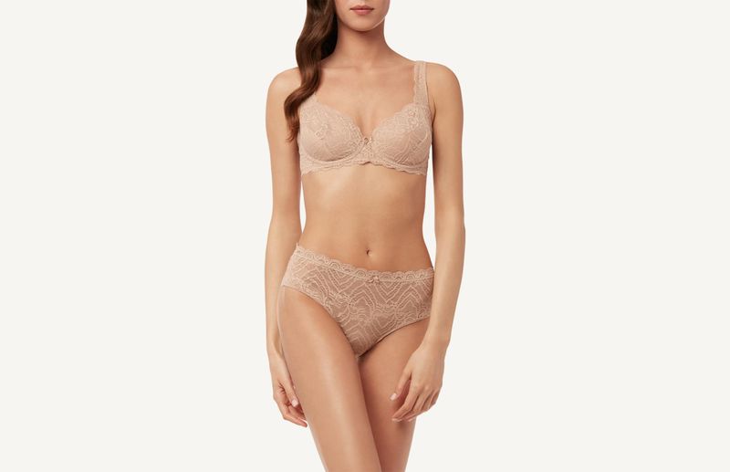 RBD89N_044_3-SOUTIEN-DANIELA-COM-ARO-EM-RENDA