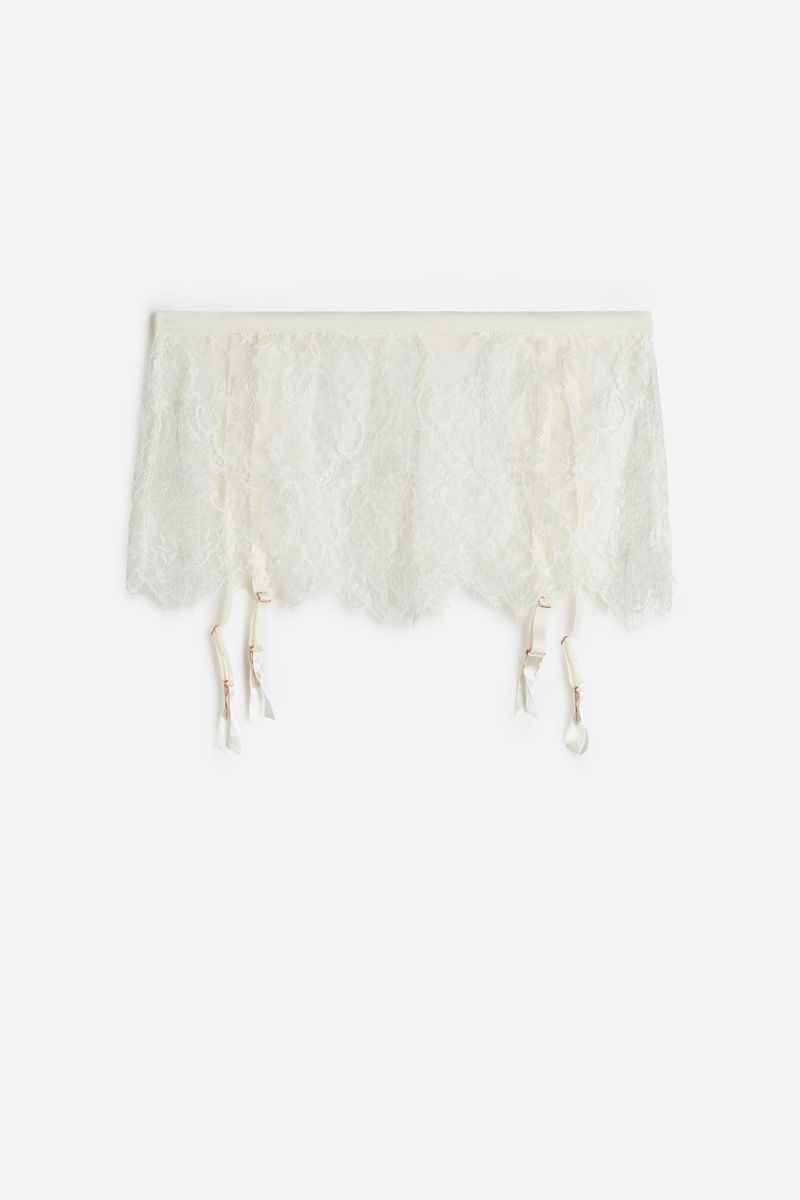 RGC1338_2127_10-TIMELESS-ELEGANCE-LACE-SUSPENDERS
