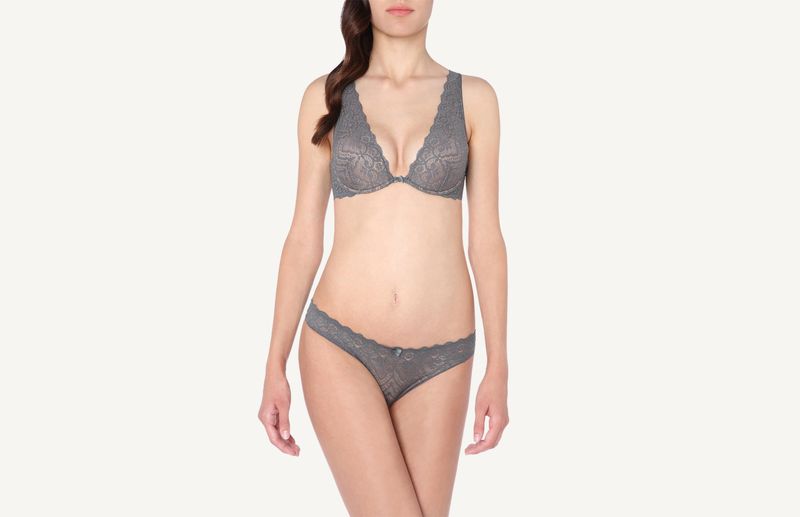 RID89L_9976_3-SOUTIEN-ELENA-COM-ARO-EM-RENDA