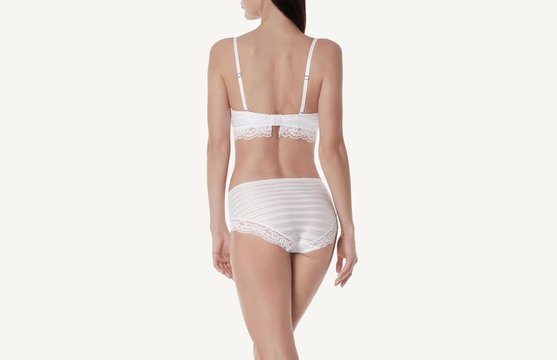 RSD1287_001_2-SOUTIEN-TRIANGULAR-COTTON-STRIPES