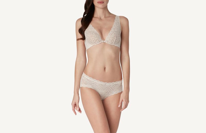 SI89A2_2280_3-CUECA-ENVOLVENTE-EM-RENDA