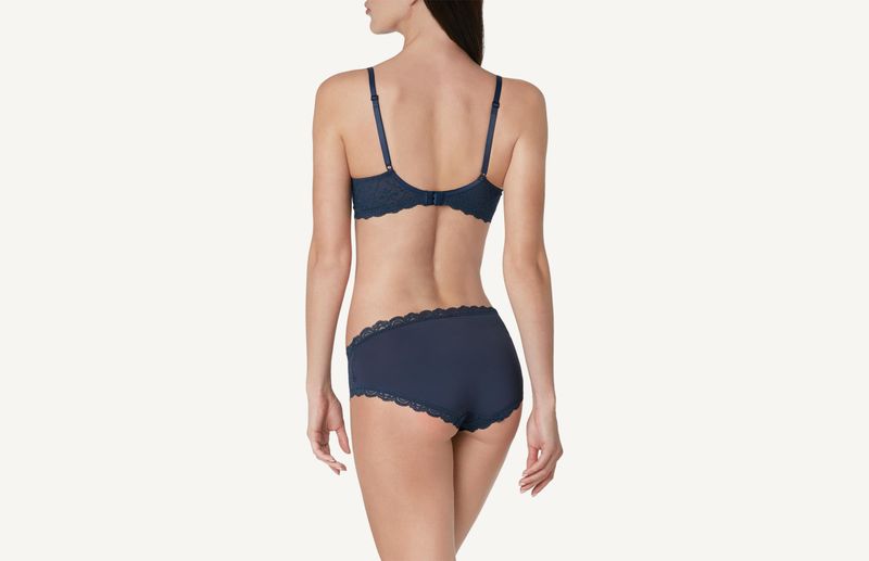 SI89A3_3094_2-CUECA-ENVOLVENTE-EM-RENDA-E-MICROFIBRA