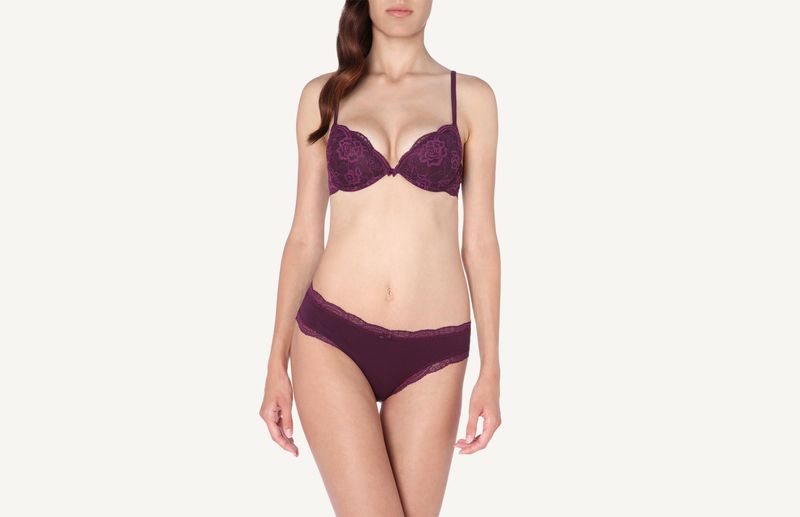 SID91C_2019_3-CUECA-EM-ALGODAO-E-RENDA