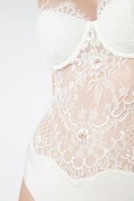 BID1338_2127_6-BODY-RENDA-TIMELESS-ELEGANCE