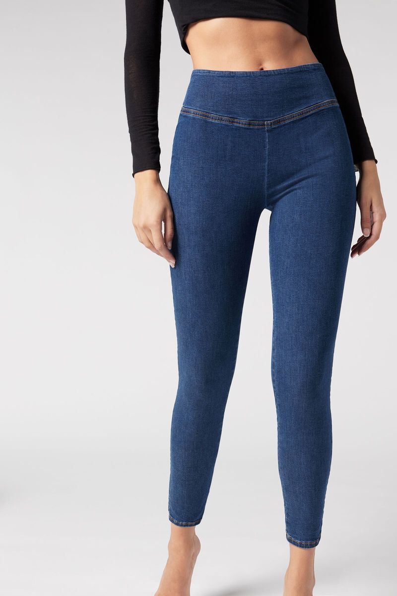 Calzedonia lança novos modelos de leggings jeans super flexíveis - as  Hoje