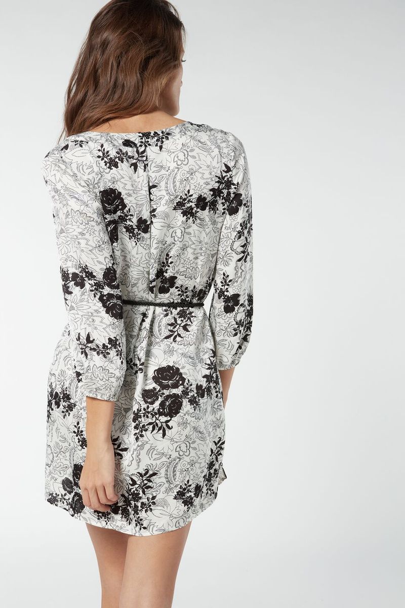 CLD1372_348I_2-CAMISA-EM-CETIM-DE-VISCOSE-DOTS-BOUQUET