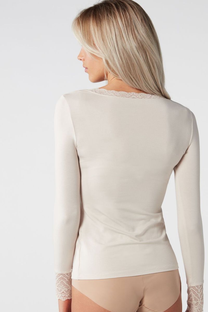 CLD59V_2280_2-CAMISOLA-DE-MANGA-COMPRIDA-EM-MODAL-COM-APLICACOES-EM-RENDA