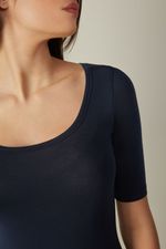 CM154M_1467_6-CAMISOLA-DE-MANGA-CURTA-EM-MODAL-ULTRALIGHT-E-SEDA-COM-DECOTE-EM-U