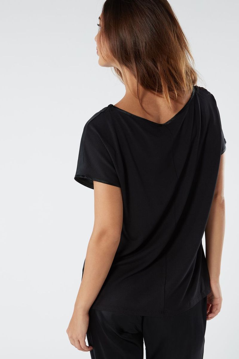 CMD71A_019_2-CAMISOLA-EM-SEDA-E-MODAL-COM-CORTE-QUIMONO