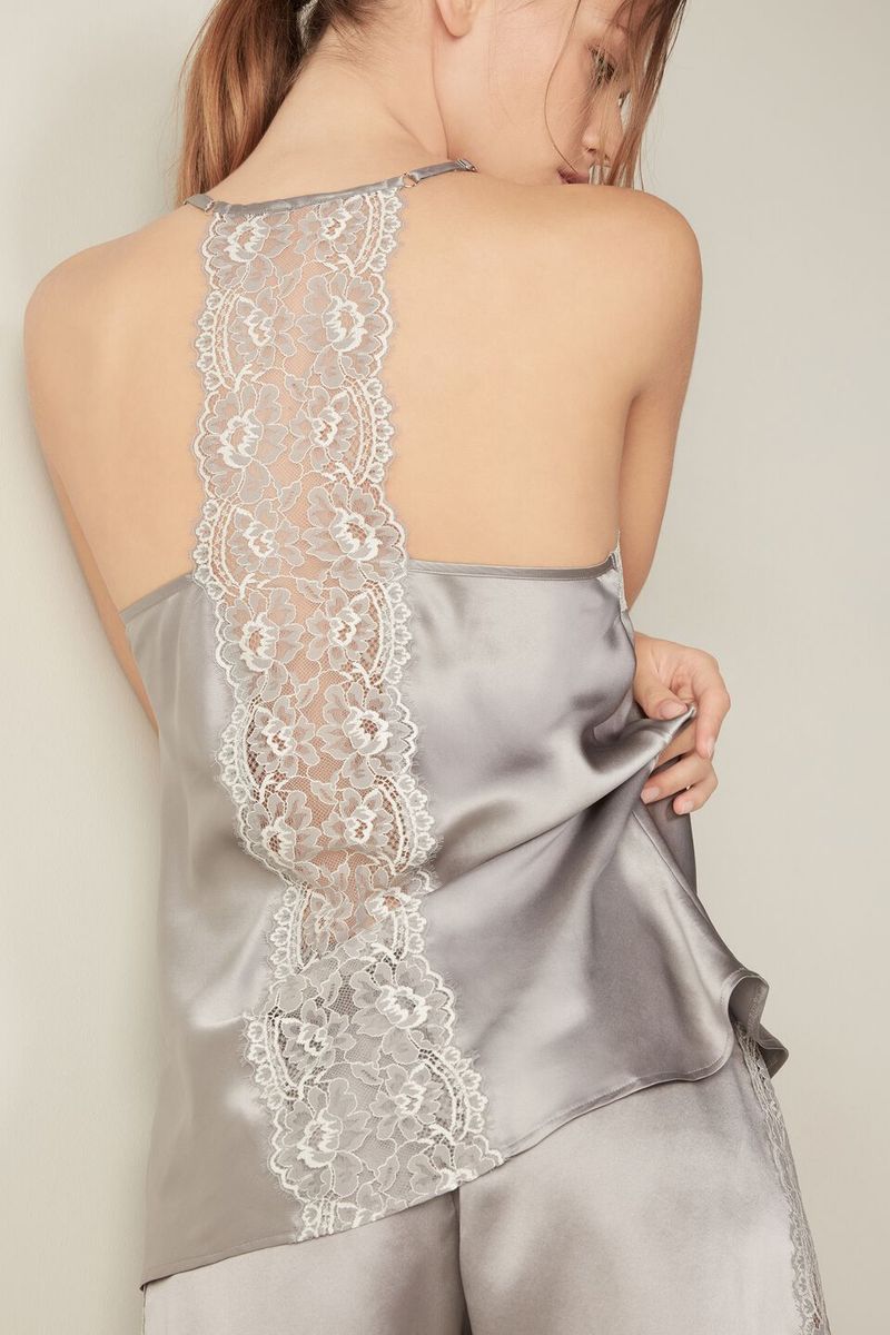 LTD1395_492I_1-TOP-EM-SEDA-PRETTY-SOMETHING