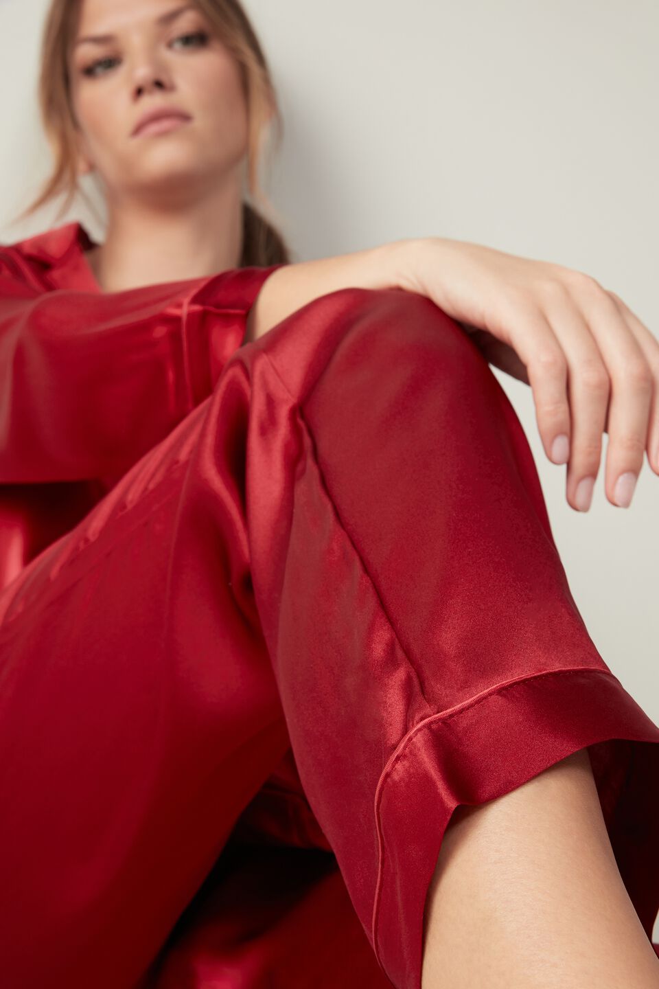 Calça De Cetim e Seda - Vermelho