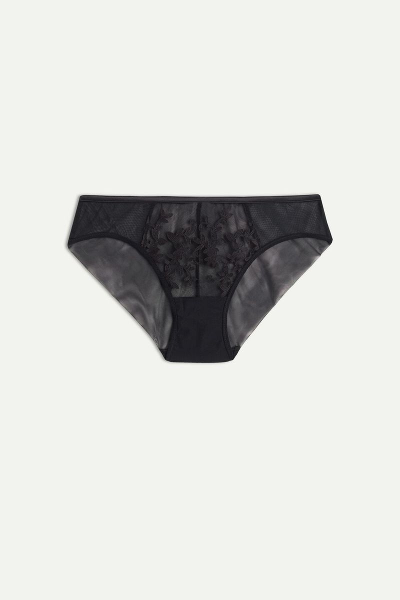 SID1413_019_10-CUECA-ROMANTIC-RAMAGE
