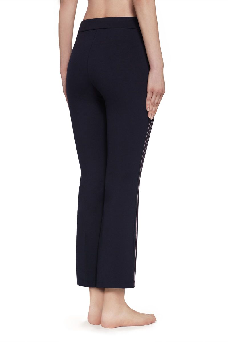 MODP0980_016_2-LEGGINGS-CROPPED-FLARE-COM-APLICACAO-LATERAL