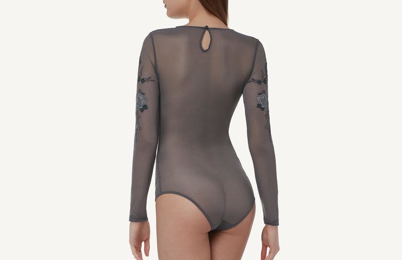 BOD111C_7683_2-BODY-MANGA-COMPRIDA-RENDA-E-TULE-COM-BORDADOS