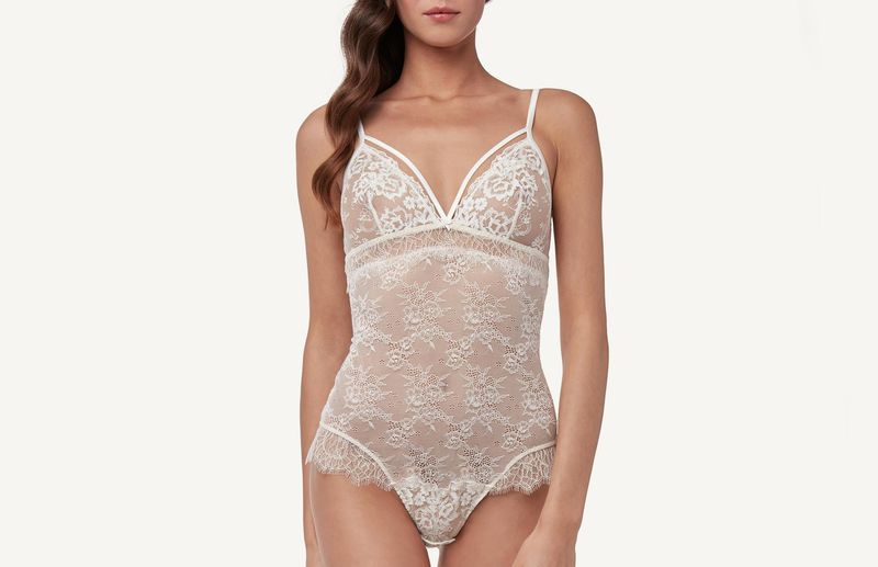 BOD1256_2127_1-BODY-ELEGANT-TOUCH