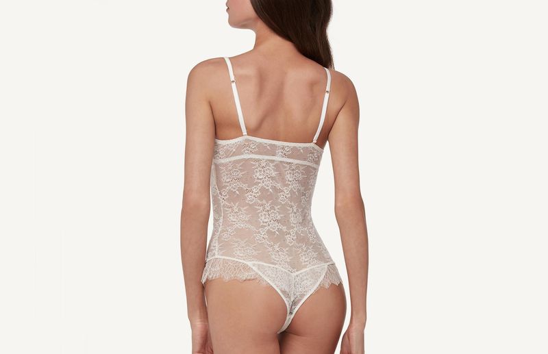 BOD1256_2127_2-BODY-ELEGANT-TOUCH