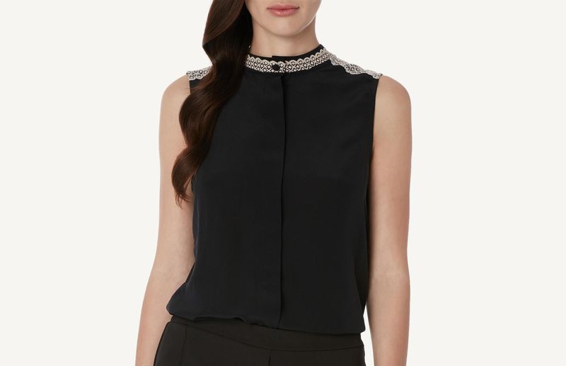 CG121A_7865_1-TOP-DE-CREPE-DE-SEDA-E-MODAL-APLICACOES-FAIXAS