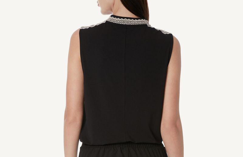 CG121A_7865_2-TOP-DE-CREPE-DE-SEDA-E-MODAL-APLICACOES-FAIXAS
