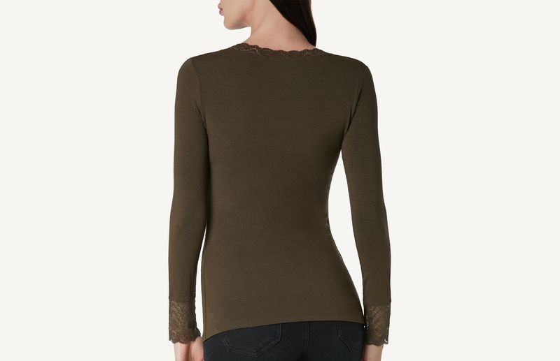 CLD59V_7660_2-CAMISOLA-DE-MANGA-COMPRIDA-EM-MODAL-COM-APLICACOES-EM-RENDA