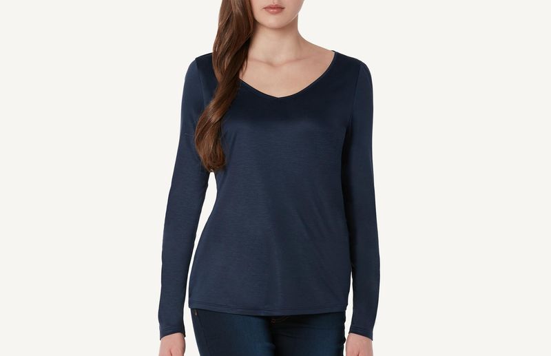 CLD73B_3094_1-CAMISOLA-MANGA-COMPRIDA-MODAL-E-SEDA-DECOTE-EM-V