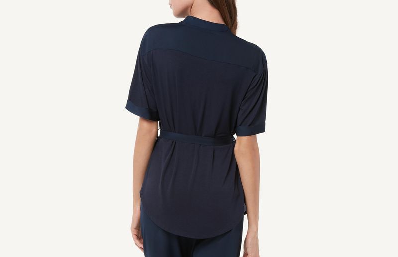 CM107A_1467_2-CAMISOLA-COM-DECOTE-EM-V-E-CINTO