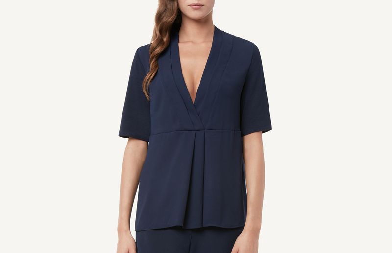 CM109B_1467_1-CAMISOLA-DE-MANGA-CURTA-DECOTE-EM-V