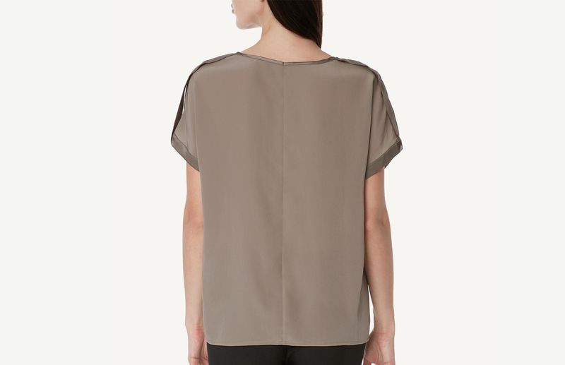 CM121A_7861_2-CAMISOLA-DE-SEDA-DRAGONAS-OMBROS