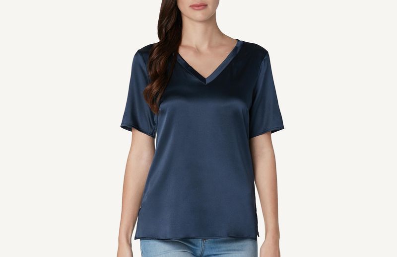 CMD72V_3094_1-CAMISOLA-EM-SEDA-E-MODAL-MANGA-CURTA-DECOTE-EM-V
