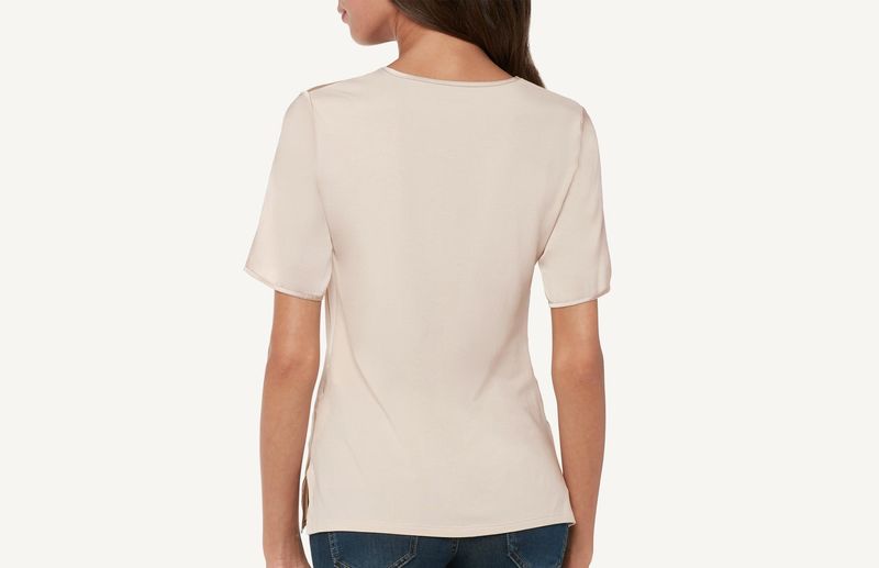CMD72V_2280_2-CAMISOLA-EM-SEDA-E-MODAL-MANGA-CURTA-DECOTE-EM-V