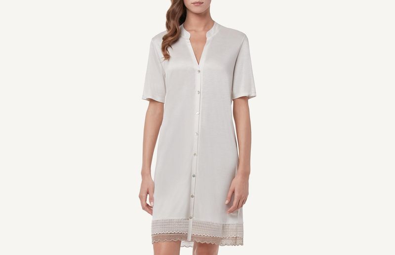 PCN7DA_5105_1-CAMISA-DE-NOITE-COM-DUPLA-FAIXA-DE-RENDA