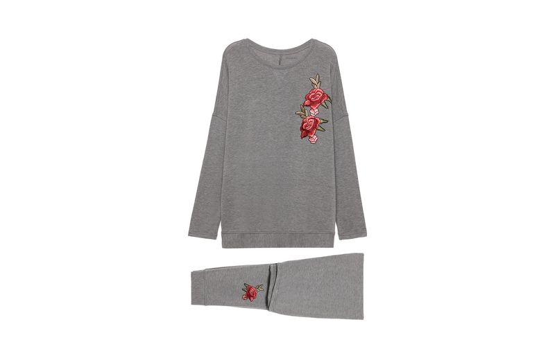PLD759_976_10-PIJAMA-COMPRIDO-DE-ALGODAO-COM-PATCH-FLORES